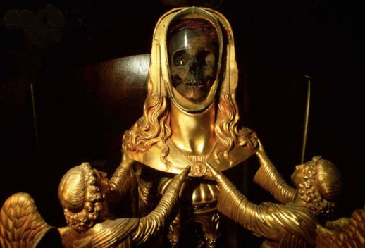mary-magdalene-skull-reliquary
